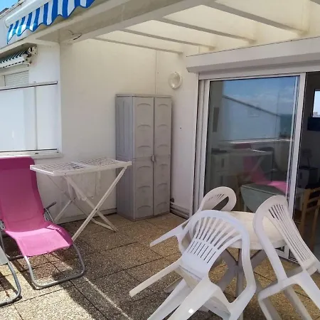 Appartement Charming Studio In With A Stunning View Royan